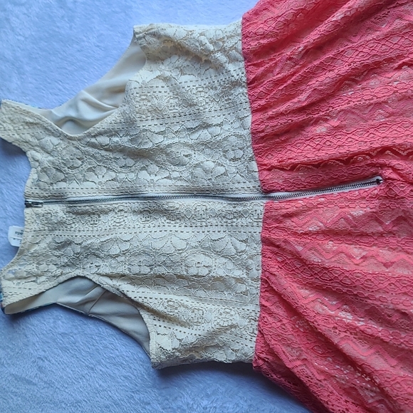 Yahada Pink/Coral Lace Dress|Women's Size Large - Picture 6 of 8